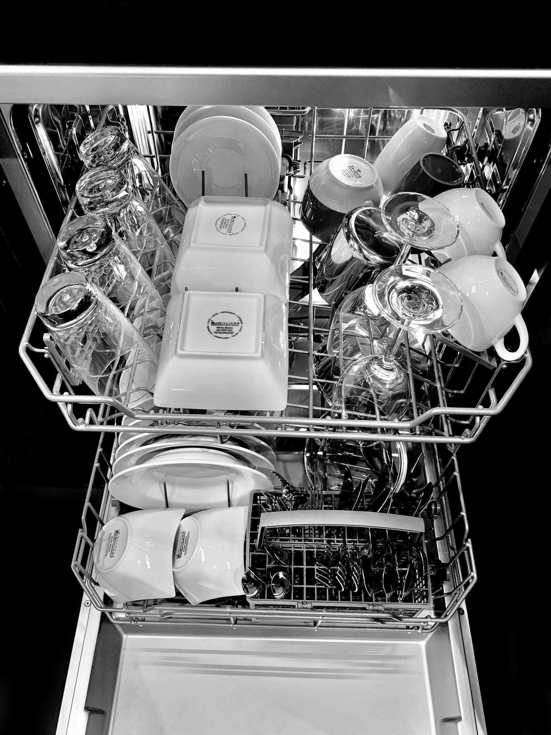 Kleenmaid Stainless Steel Free Standing / Built Under Dishwasher